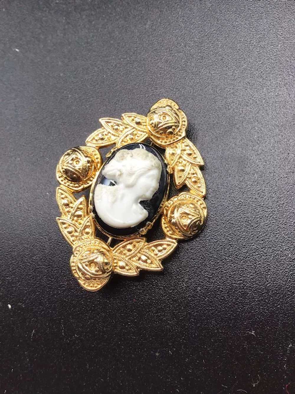 Vintage Cameo Pin Brooch Plastic Celluloid Black … - image 3