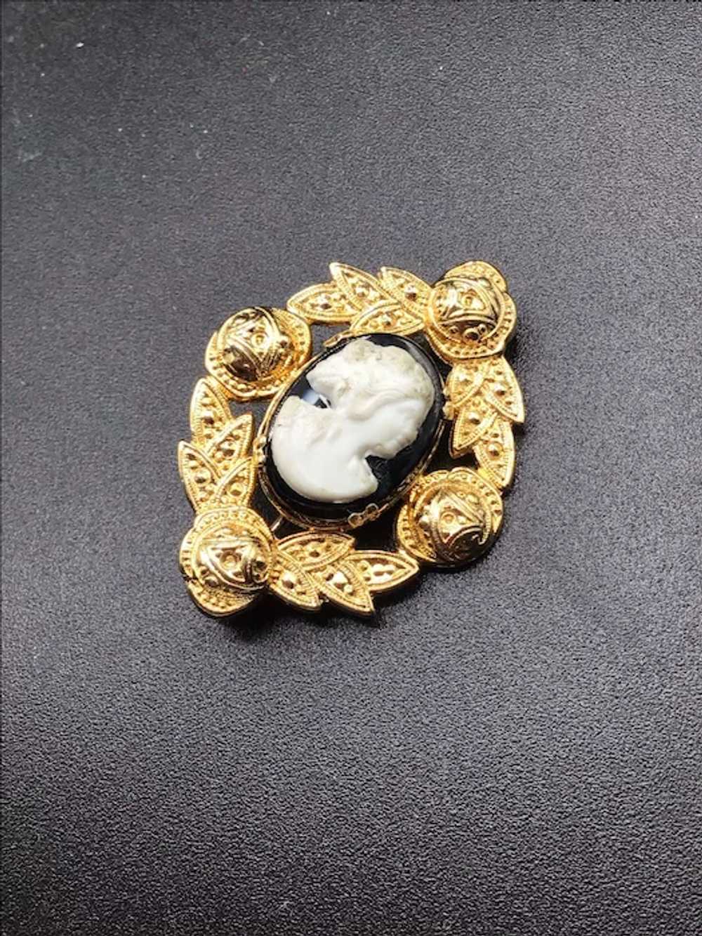 Vintage Cameo Pin Brooch Plastic Celluloid Black … - image 4