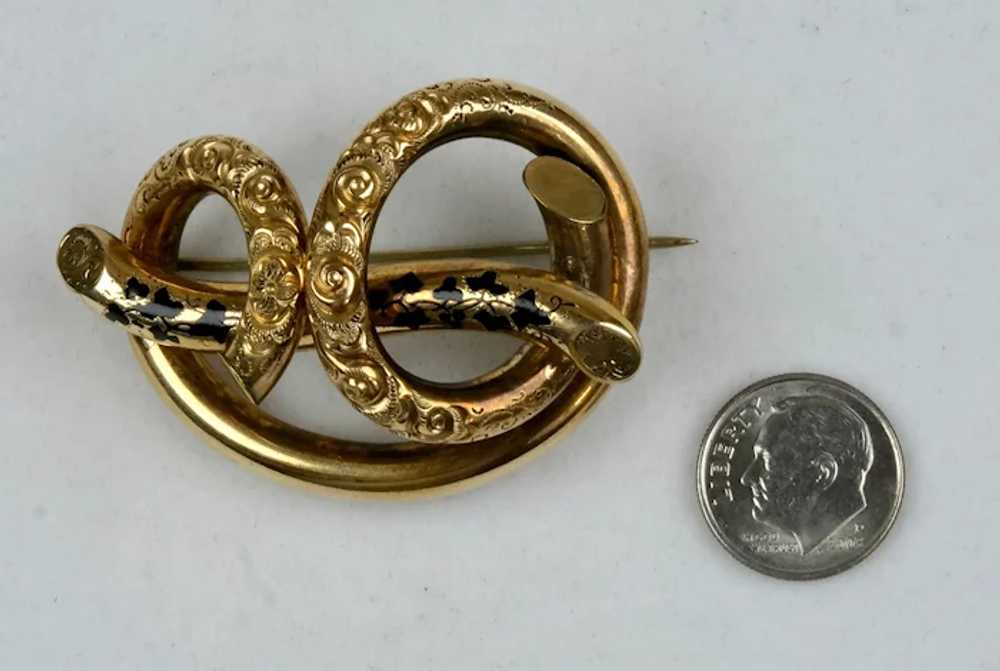 Victorian Gold Chased Love Knot Enamel Brooch - image 5