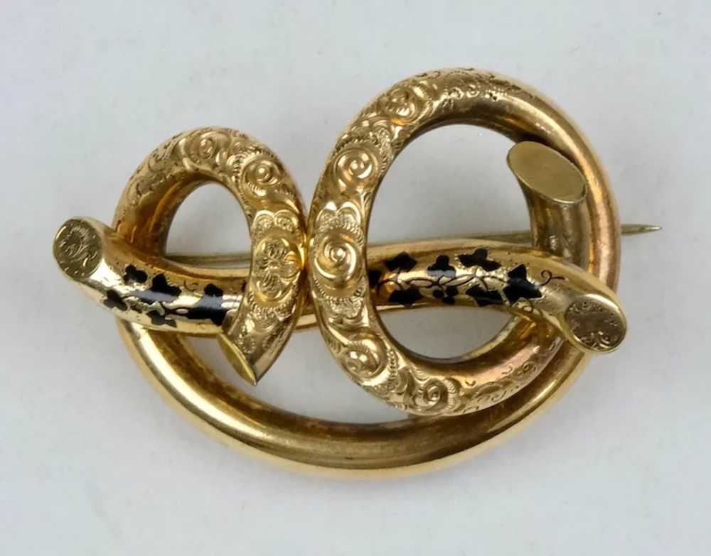 Victorian Gold Chased Love Knot Enamel Brooch - image 6