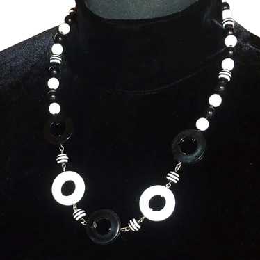 Black and White Beaded Summer Necklace - image 1