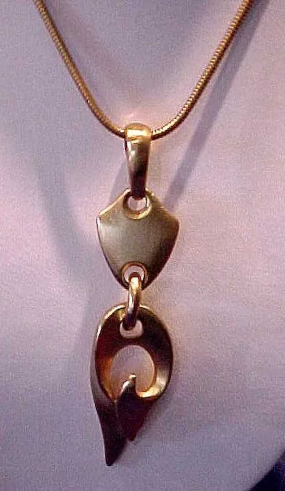 Large Drop Pendant Gold Tone Snake Rope Necklace - image 3