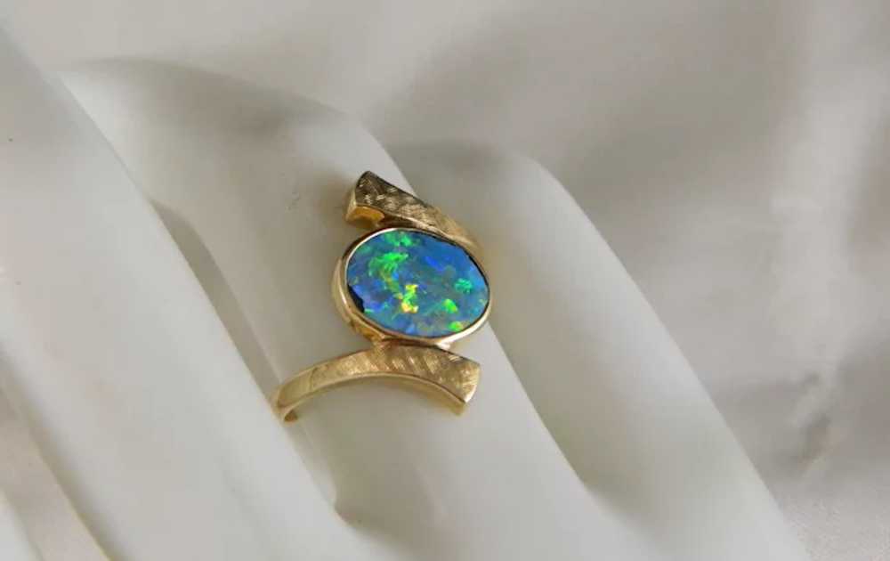 Vintage 14 K Yellow Gold Opal Ring - image 4