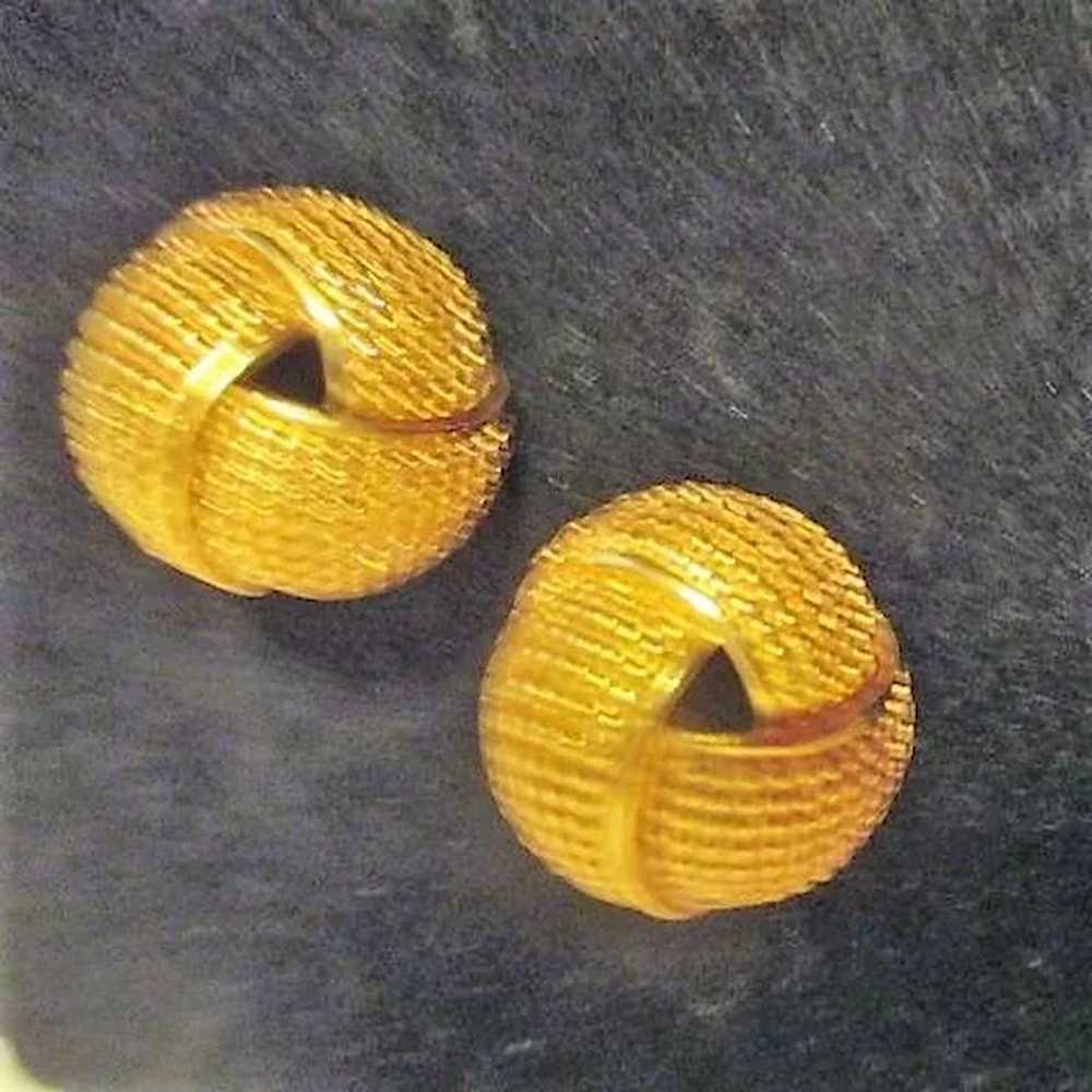 Avon Gold Tone Wraparound Design Earrings for Pie… - image 3
