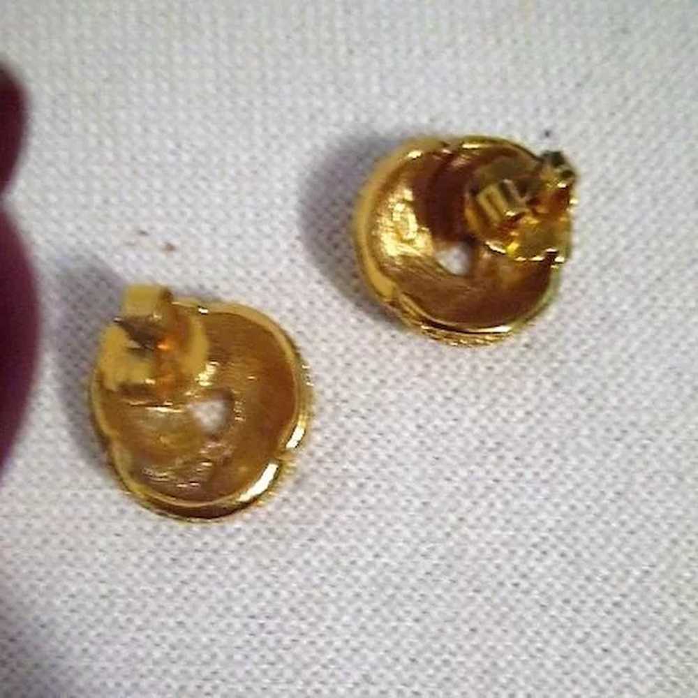 Avon Gold Tone Wraparound Design Earrings for Pie… - image 6