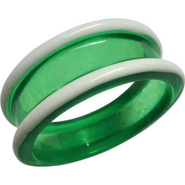 STRIKING Vintage Lucite Bangle Bracelet,Wide Green