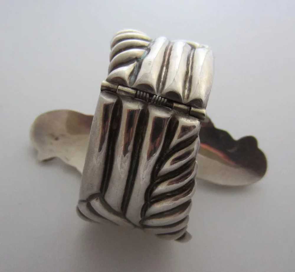 Dramatic Signed Mexican Repoussé Sterling Silver … - image 6