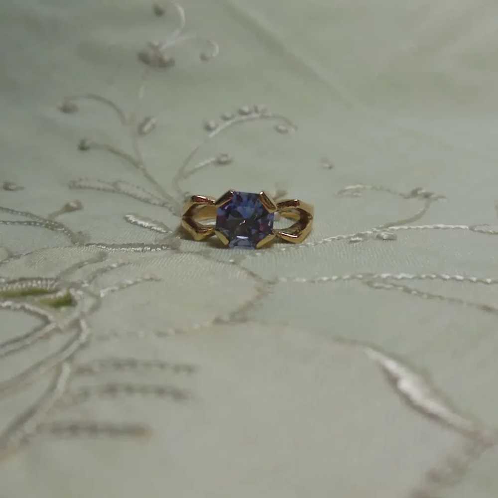 Vintage 10 KT Gold & Synthetic Sapphire Dress Ring - image 7