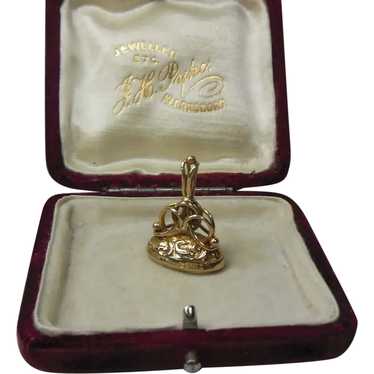 9 Kt Gold Fob/Pendant Early English-HM 1924