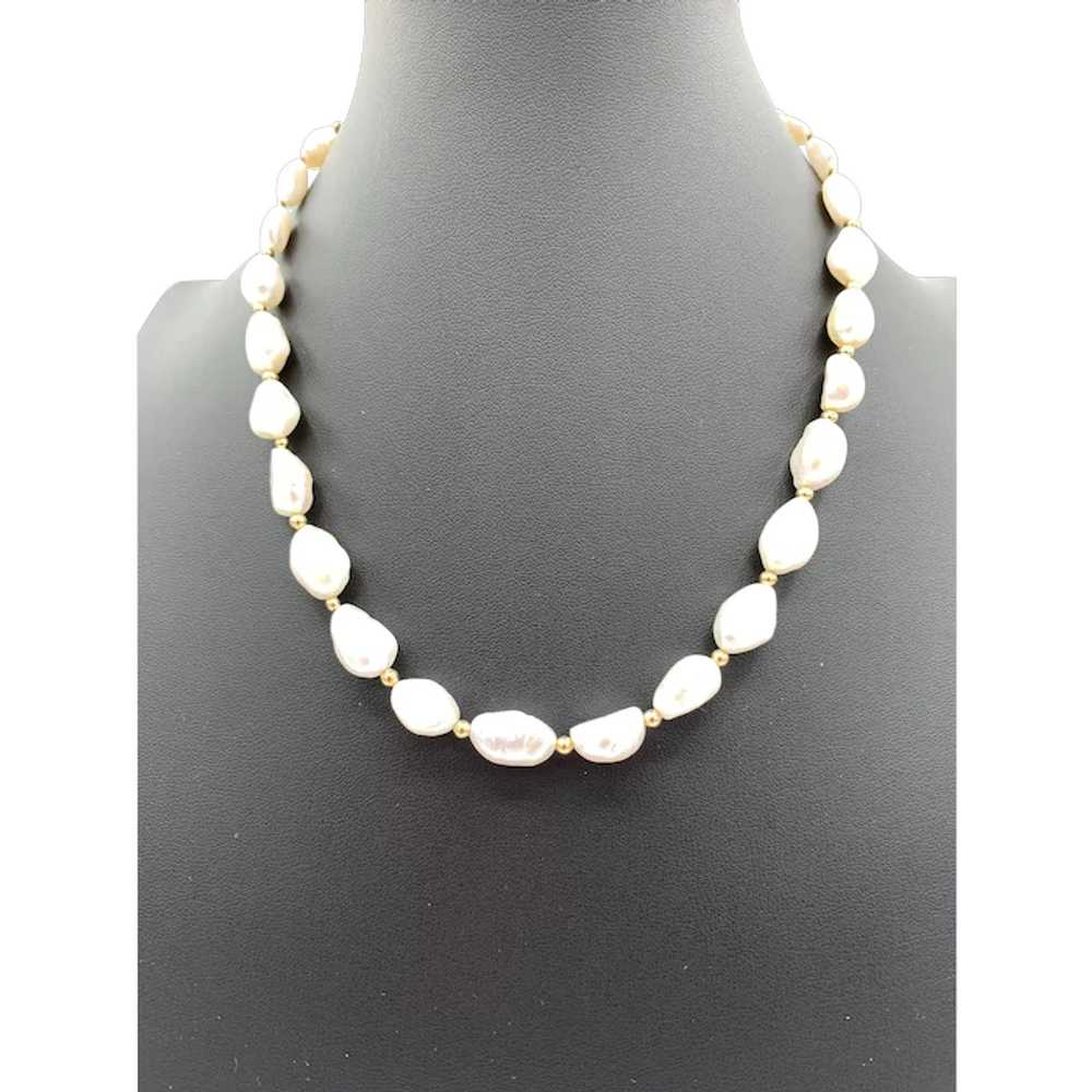 Necklace of Cultured Freshwater Baroque Pearls an… - image 1