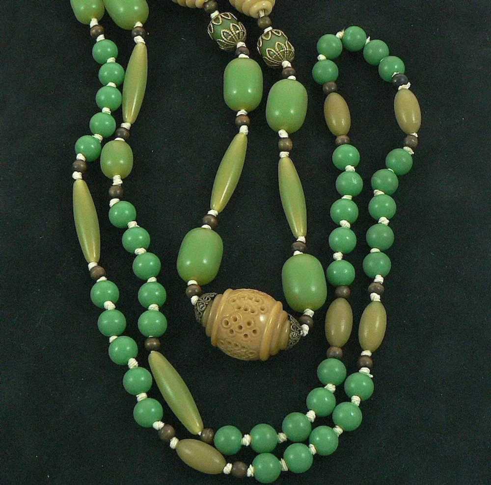 Art Deco Celluloid and Wood Bead Necklace - image 7