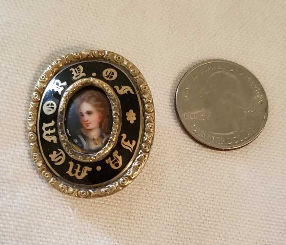 Mourning Pin with Porcelain Handpainted Portrait - image 2