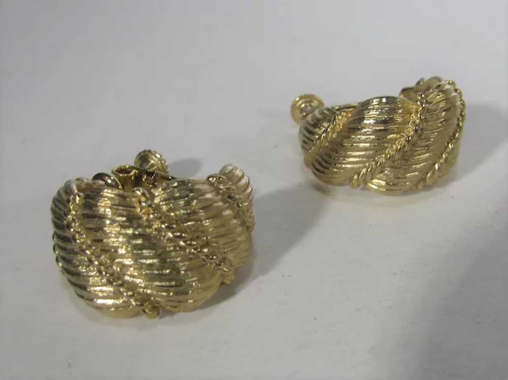 Vintage Napier Gold Tone Clip On Hoop Earrings - image 7