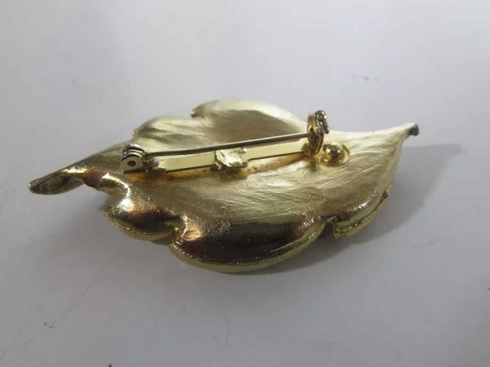 Gold Tone Leaf Pin With Bejeweled Frog - image 5