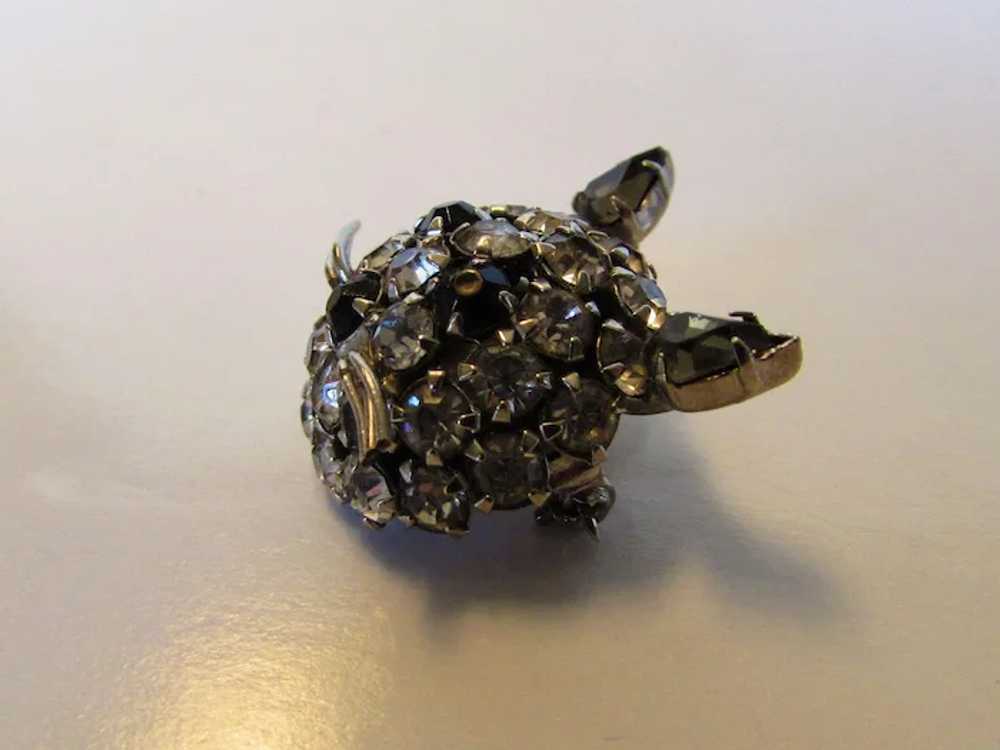 Vintage Warner Cat's Head Pin in Black and Clear … - image 3