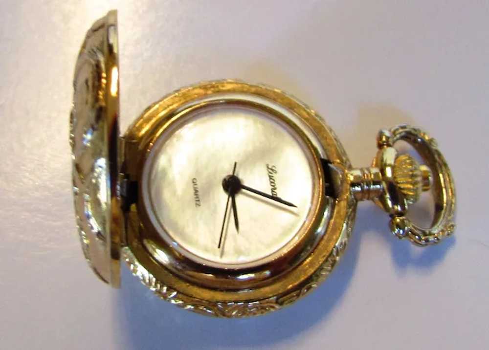 Vintage Goldtone Woman's Quartz Watch - image 6