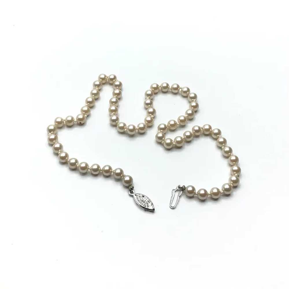 Single Strand Simulated Knotted Pearl Necklace - image 4