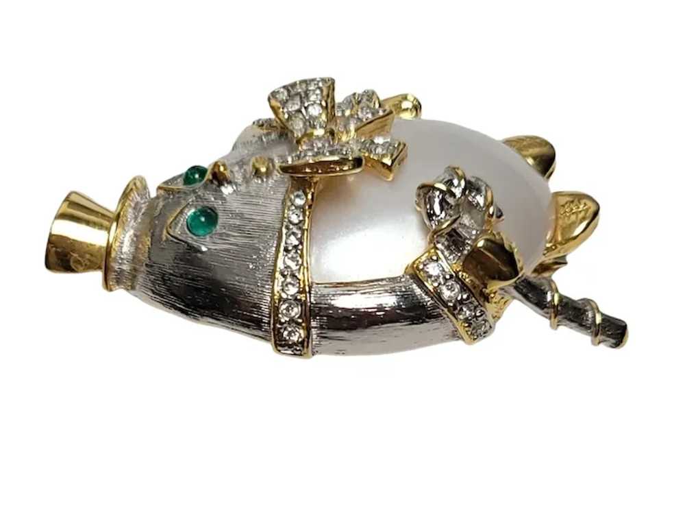 KJL Vintage Gold-Tone Rhinestone Faux Pearl  Hump… - image 5