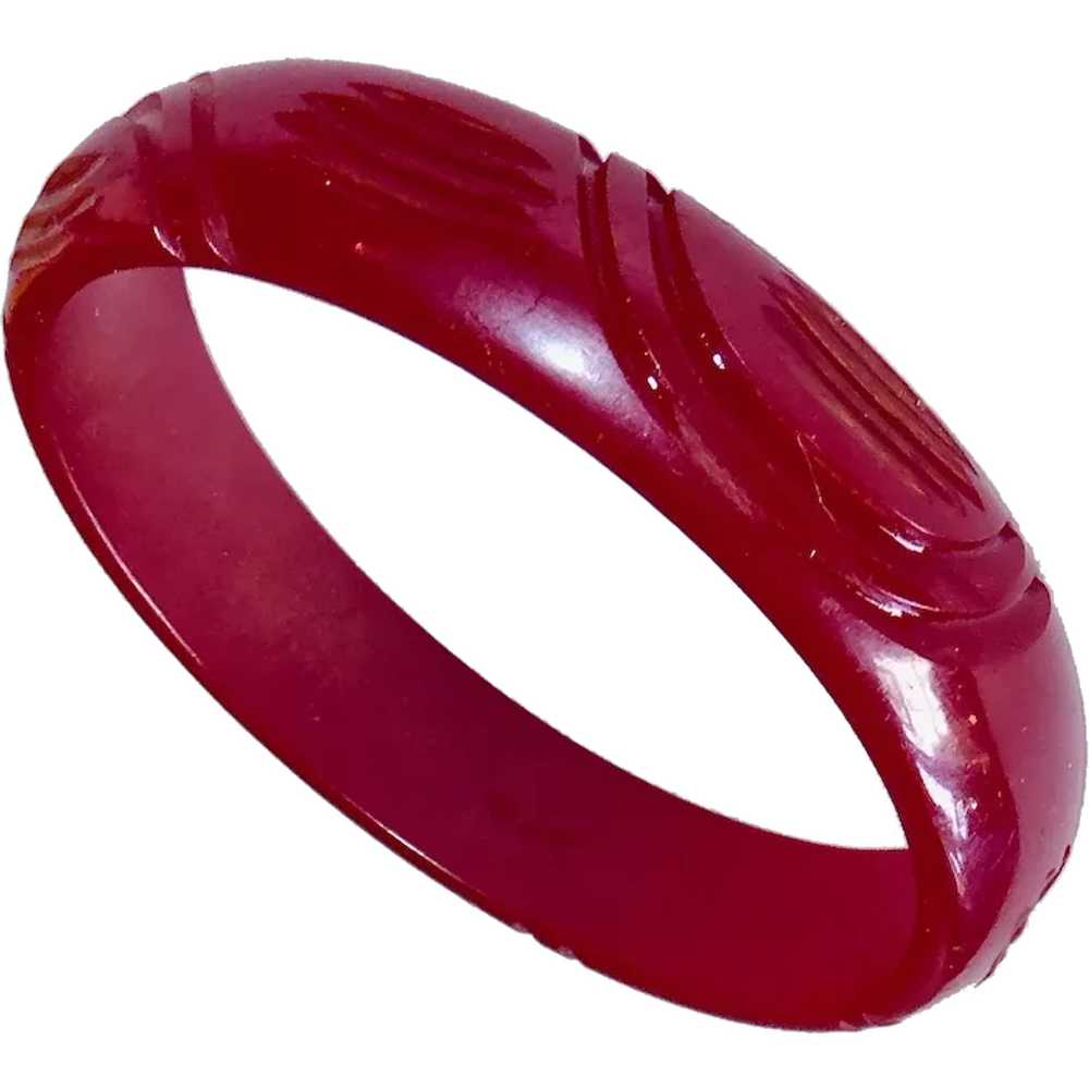 Carved Bakelite Bangle in Cranberry Red - image 9