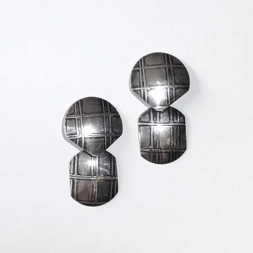 Sterling Drop Earrings w Raised Reticulated Design - image 11