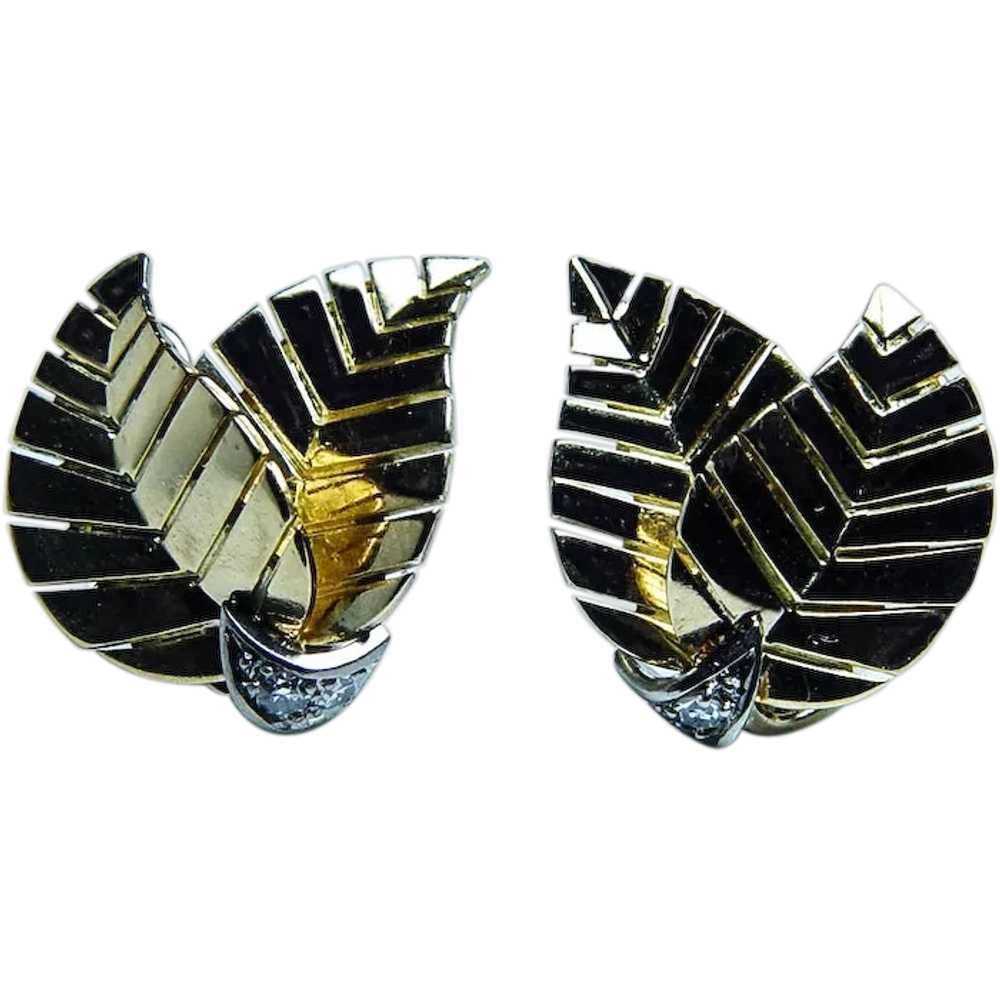 Gubelin Swiss Diamond 18K Gold Leaf Earrings Desi… - image 1