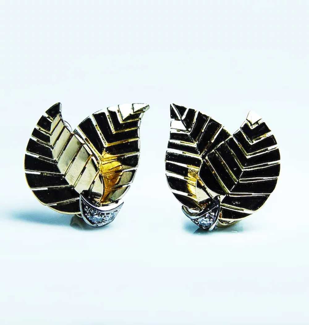 Gubelin Swiss Diamond 18K Gold Leaf Earrings Desi… - image 3