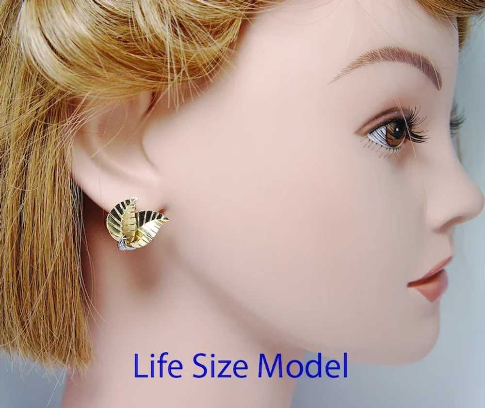 Gubelin Swiss Diamond 18K Gold Leaf Earrings Desi… - image 4