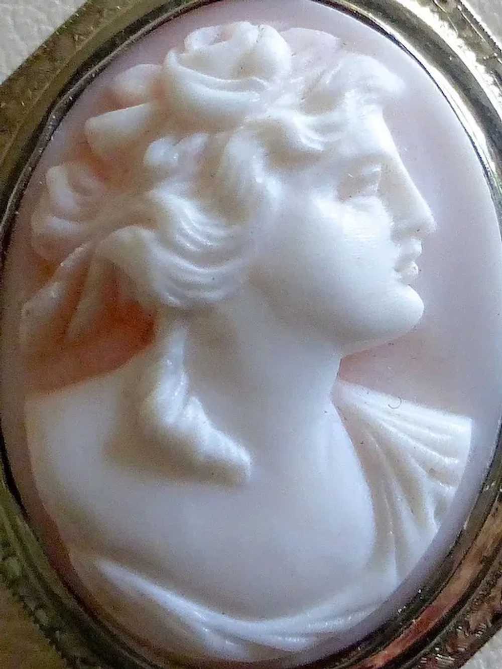 14k White Gold Rosalyn Shell Woman Cameo Pin - image 2