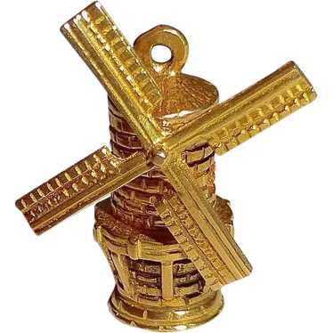 18k Yellow Gold Windmill Charm moves!