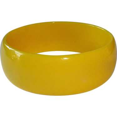 Sunny Yellow Bakelite Bangle Bracelet