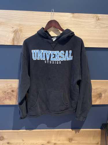 Universal Studios × Vintage Vintage Universal Stud