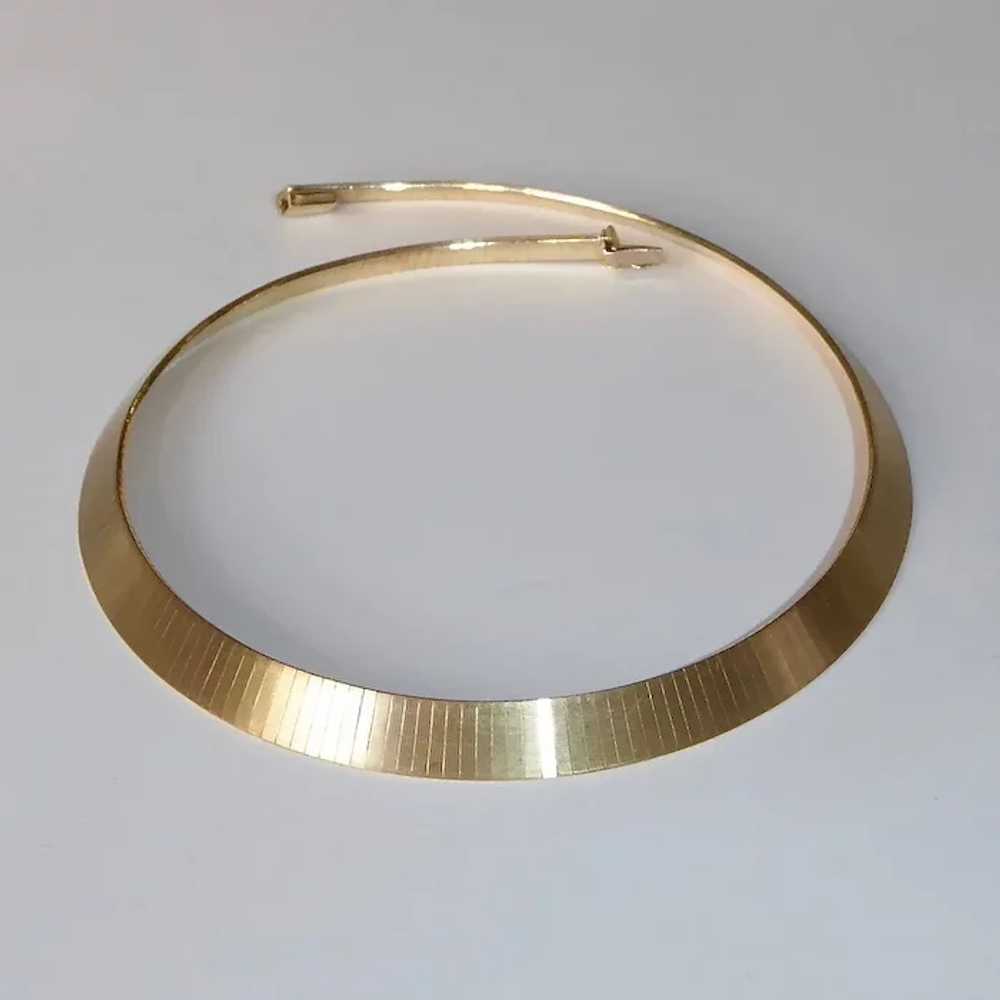Mid-Century 14k Wide Choker Necklace - image 7