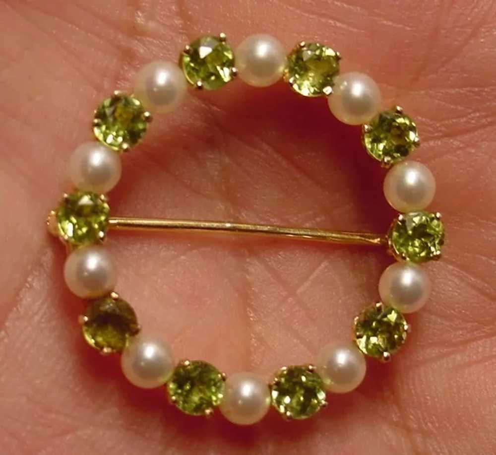 Exquisite Vintage 14k Peridots & Pearls Circle Br… - image 3