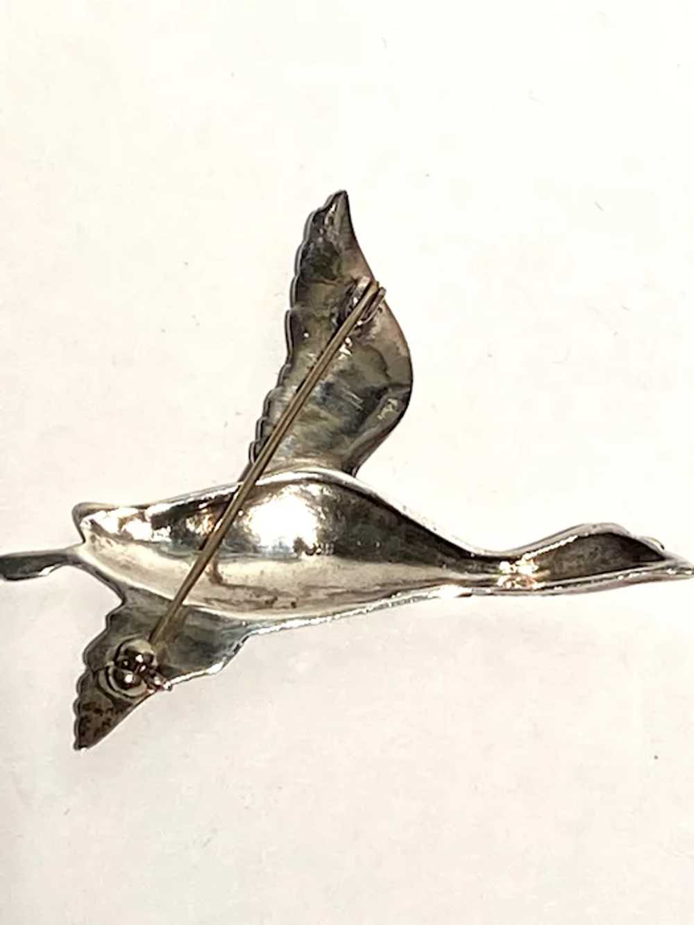 Beautiful Sterling Silver Bird in Flight Pin - image 5