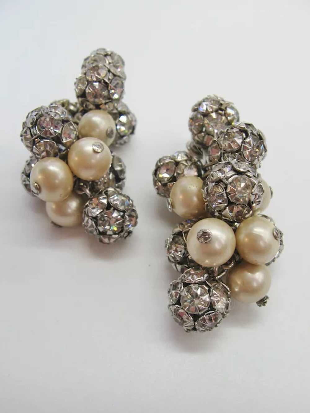 Vintage Signed Vogue Faux Pearl and Rhinestone Ba… - image 4