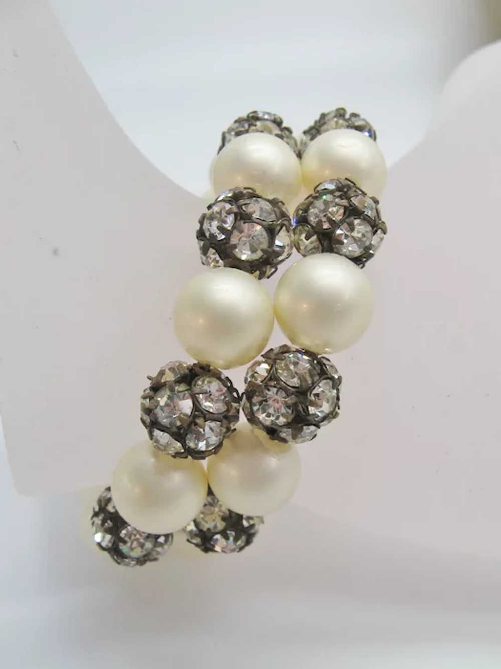 Vintage Signed Vogue Faux Pearl and Rhinestone Ba… - image 5