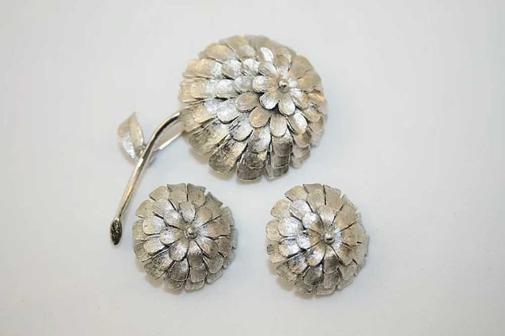 Vintage Corocraft Silvertone Flower Pin and Earri… - image 2