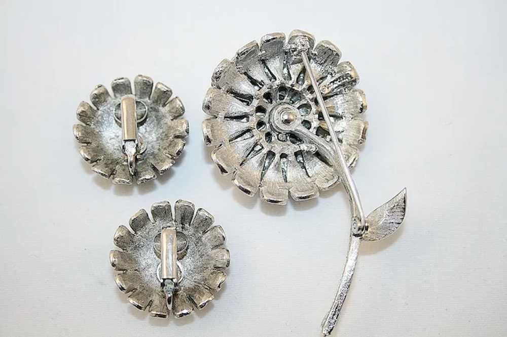 Vintage Corocraft Silvertone Flower Pin and Earri… - image 6