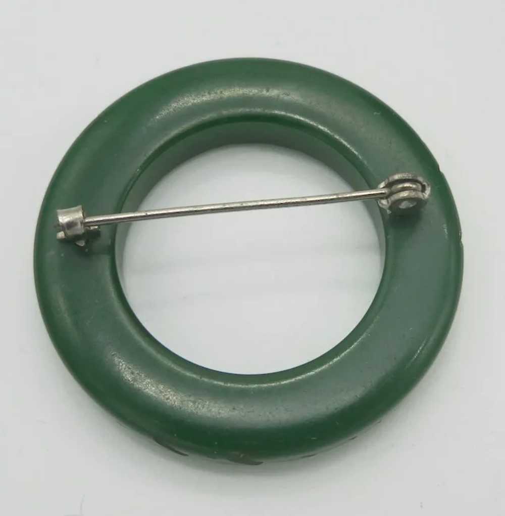 Vintage Carved Green Bakelite Circle Brooch - image 7