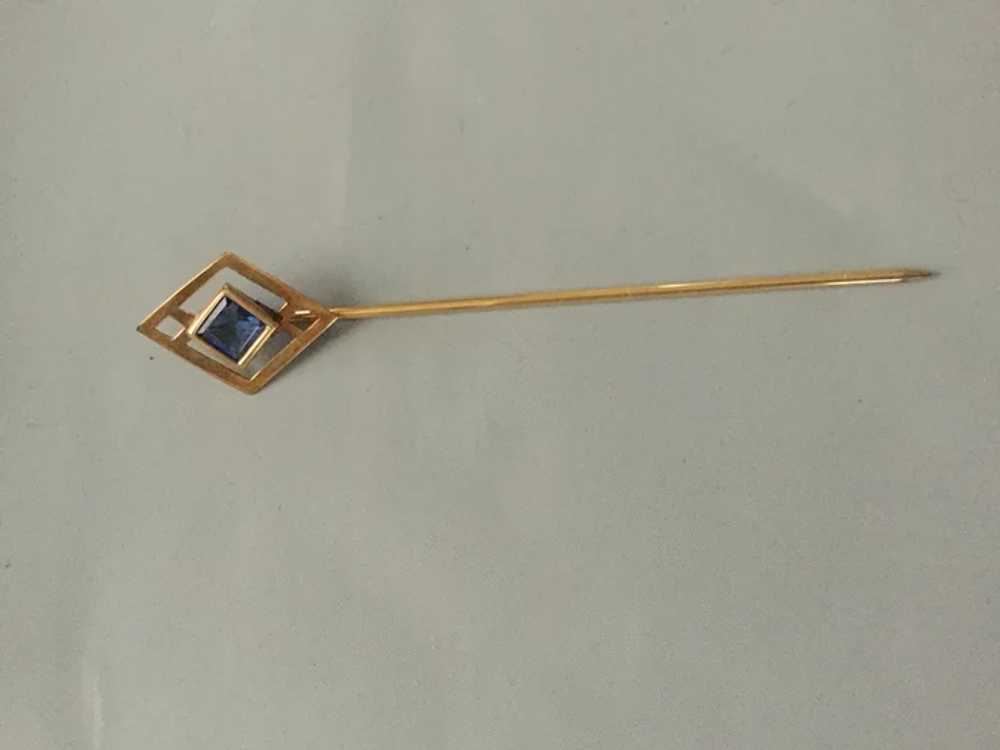 10K Gold Art Deco Stick Pin w/ Blue Sapphire - image 5