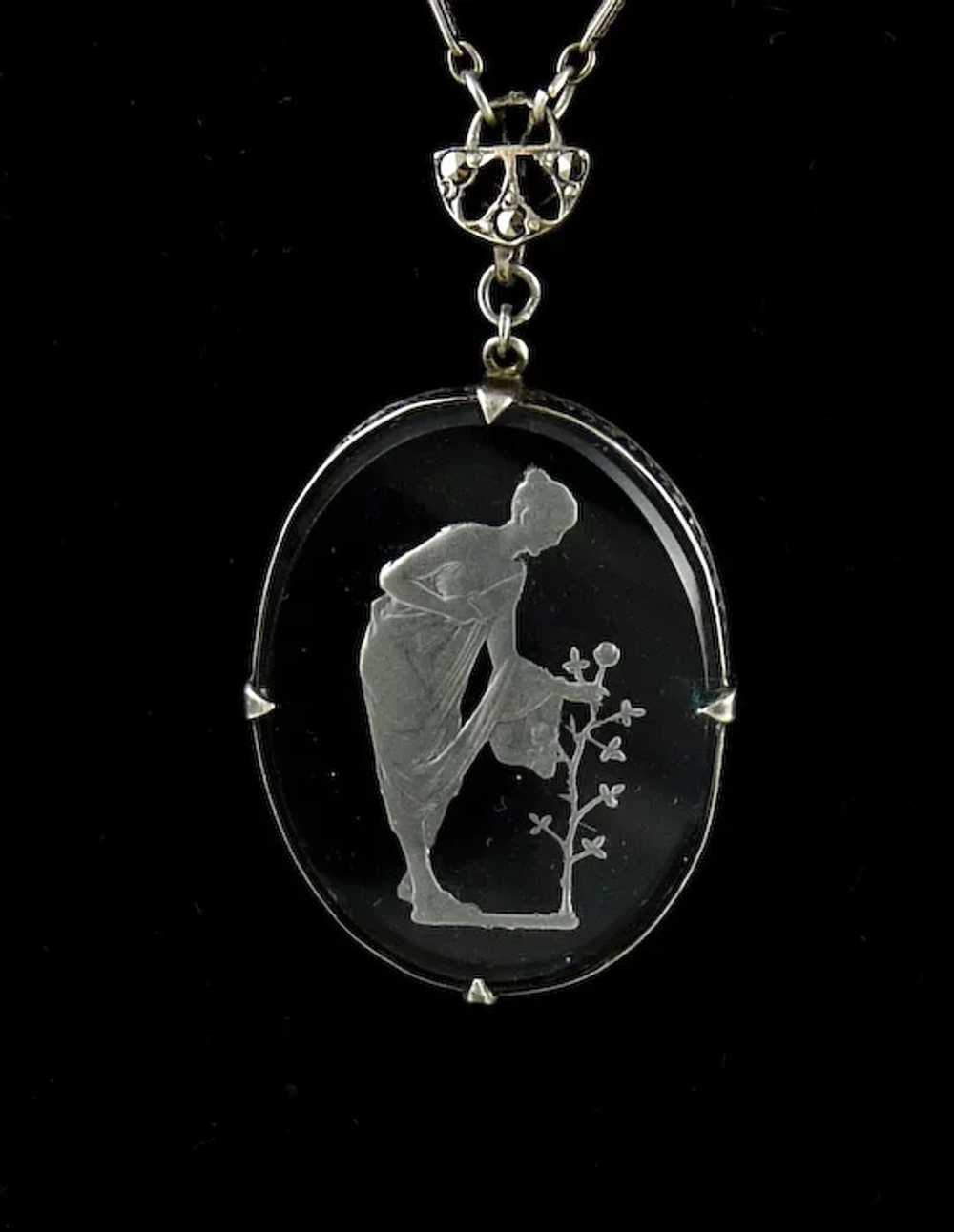 Vintage Art Deco Glass Intaglio Pendant Necklace - image 1