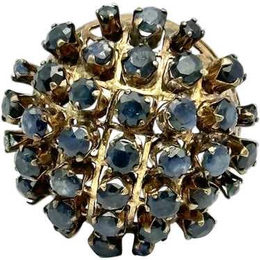 Ladies 14kt vintage sapphire dome ring.