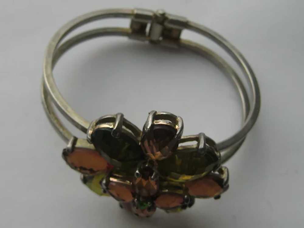Vintage CLAMPER Bracelet Faceted Glass Stones Eme… - image 3