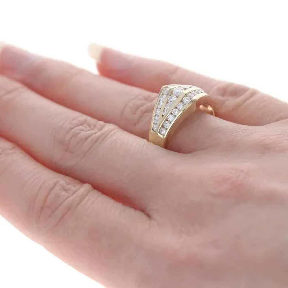 Yellow Gold Diamond Cluster Ring - 14k Round Bril… - image 4