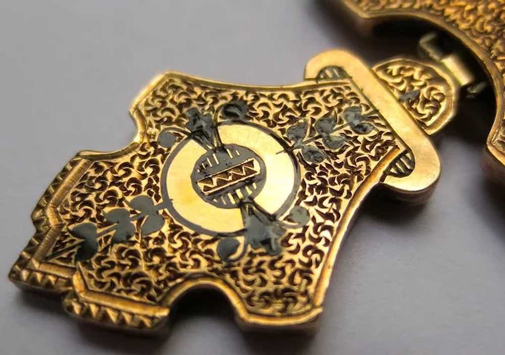 Taille d'Epargne Enamel Engraved 14k Gold Victori… - image 8
