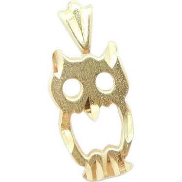 Cute Owl Charm / Pendant 14k Yellow Gold