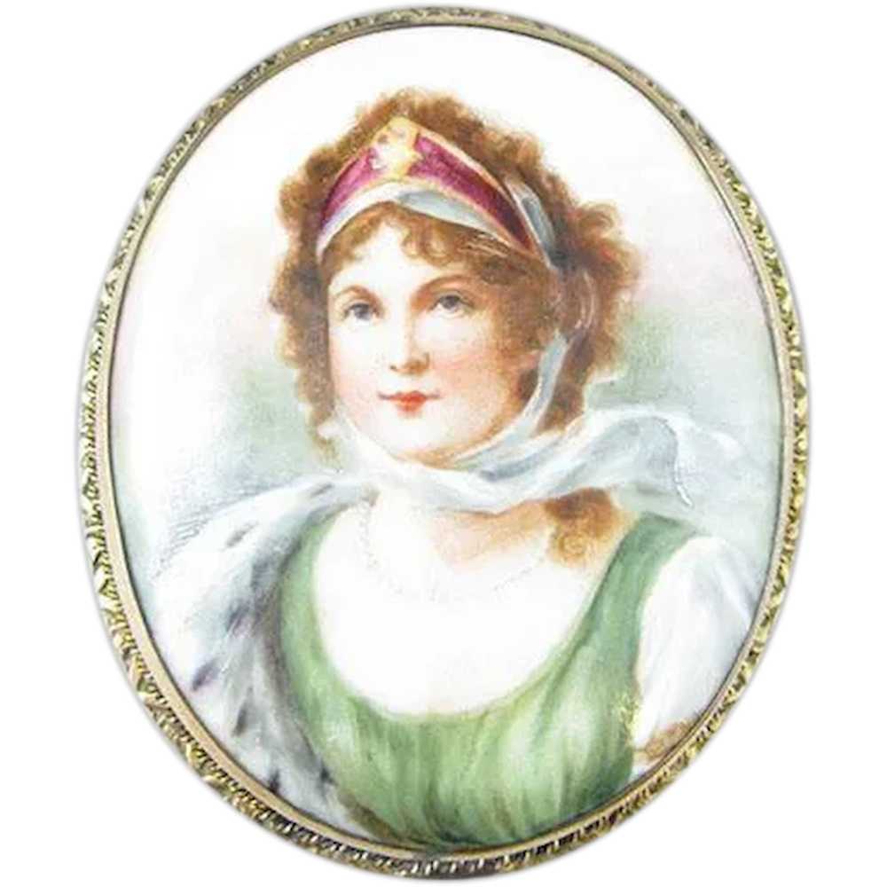 Queen Louise of Prussia Circle Pendant – Napoleonic Impressions