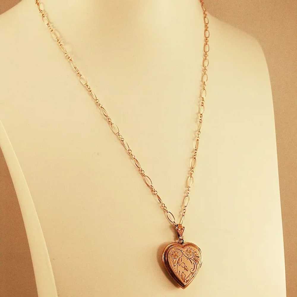 Very Vintage Larger Heart Double Photo Locket 14K… - image 2