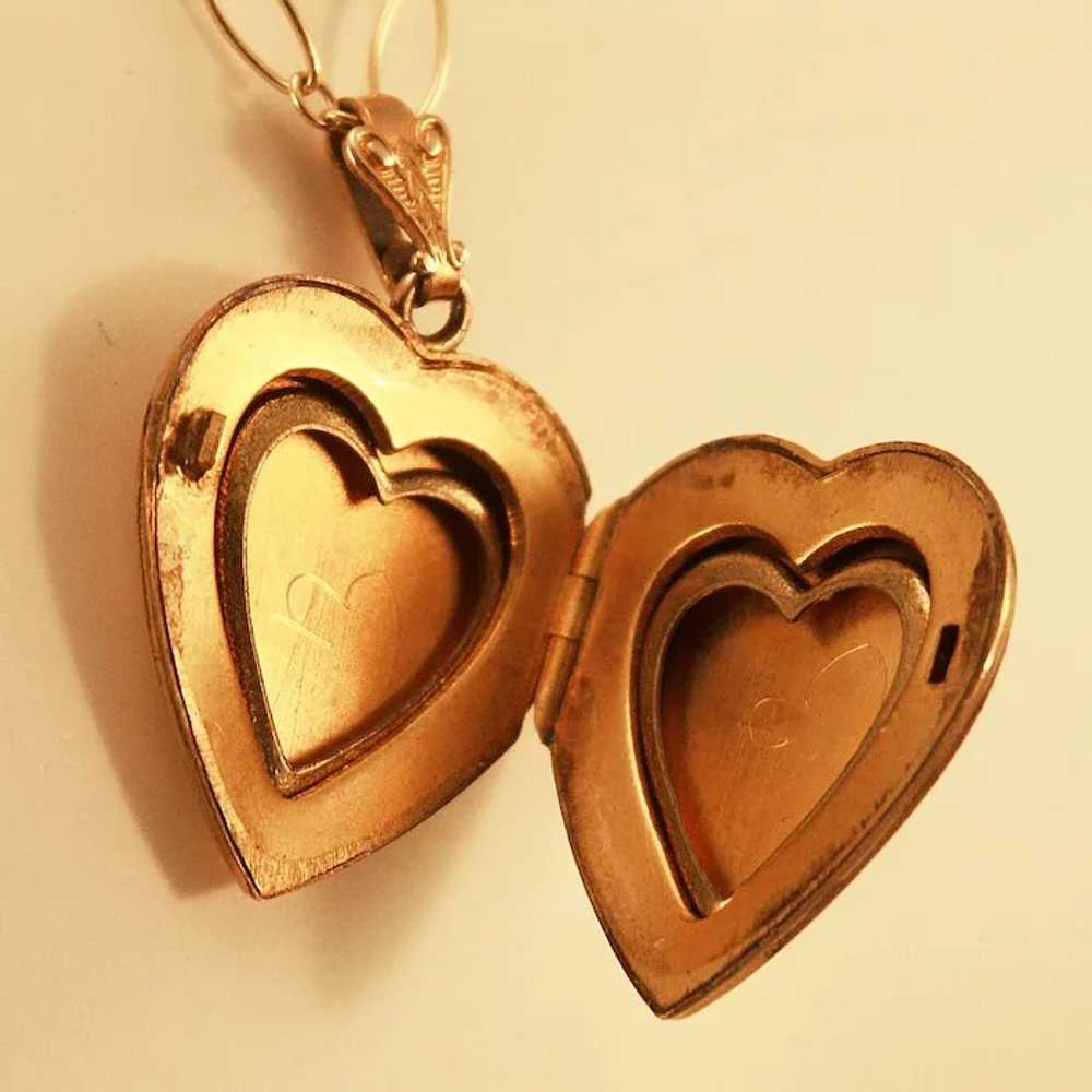 Very Vintage Larger Heart Double Photo Locket 14K… - image 5