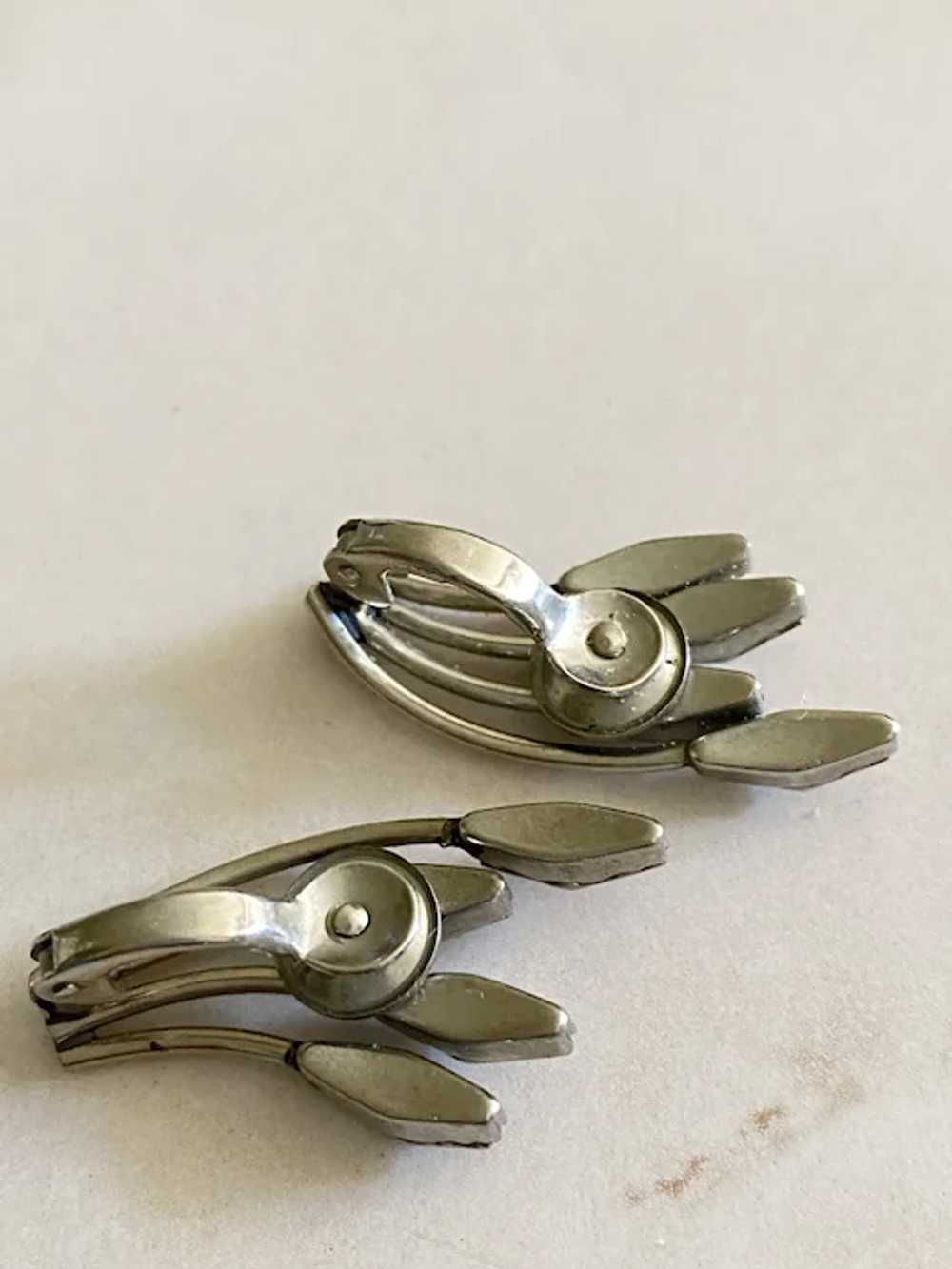 Art Deco Vintage Diamanté Clip Earrings Silver To… - image 4